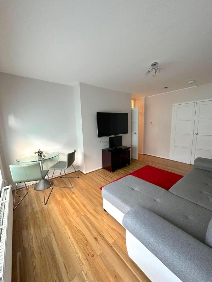 Апартаменти 303 Alexandra Avenue Ha2 9Dx Pinner Екстер'єр фото